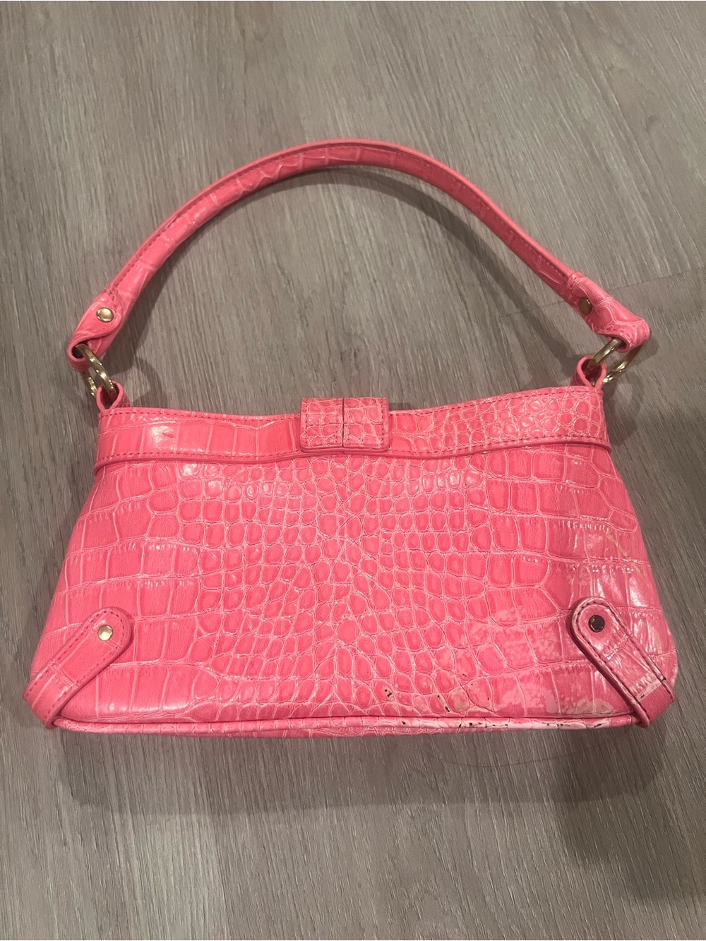 Liz Claiborne Pink Croc-Embossed Shoulder Bag with Gold Ring - Picture 6 of 10